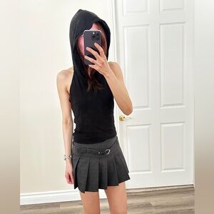 Black Sleeveless Hoodie Cropped Top